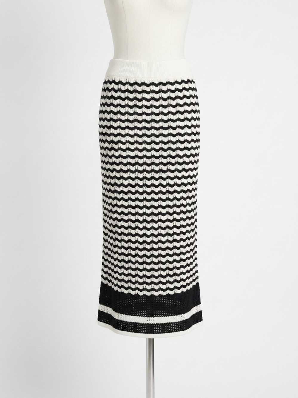 NEW FIFTEEN TWENTY zoe crochet midi skirt in black and cream